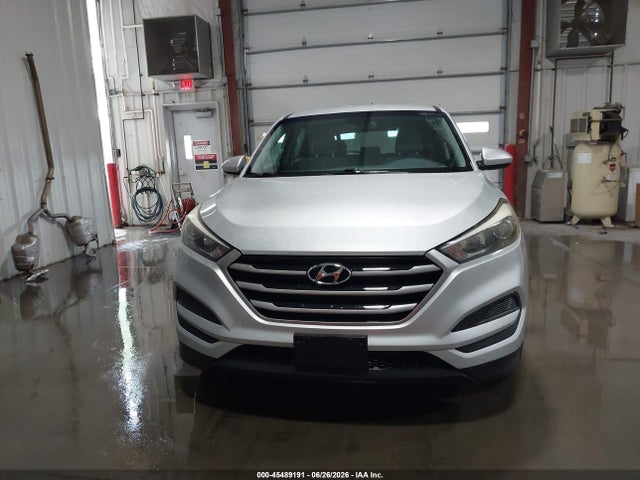 Hyundai TUCSON SE 2018 KM8J23A42JU656238 Image 16