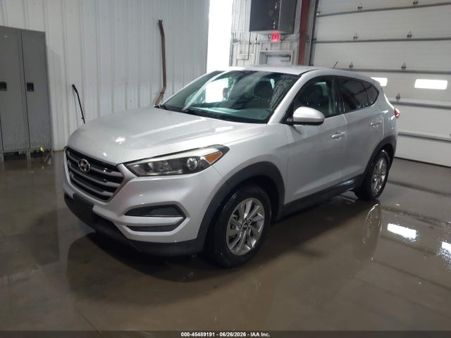 Hyundai TUCSON SE 2018 KM8J23A42JU656238 Image 2