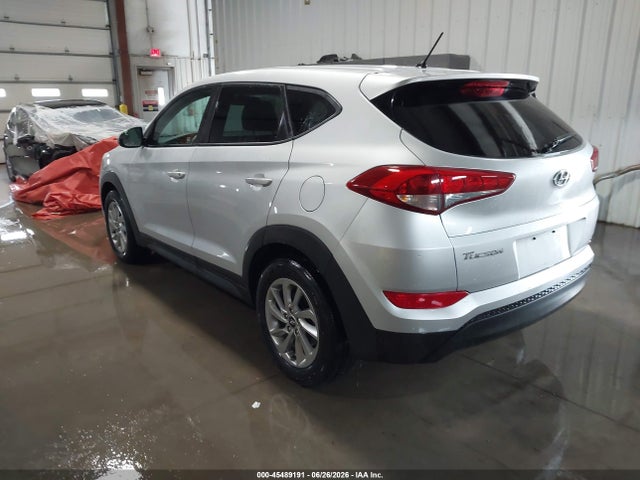 Hyundai TUCSON SE 2018 KM8J23A42JU656238 Image 3