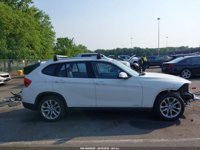 2015 Bmw X1 Xdrive28i მანქანა იყიდება აუქციონზე, vin: WBAVL1C57FVY25133, აუქციონის ნომერი: 45489280