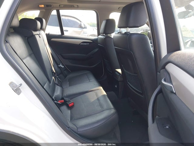 2015 Bmw X1 Xdrive28i მანქანა იყიდება აუქციონზე, vin: WBAVL1C57FVY25133, აუქციონის ნომერი: 45489280