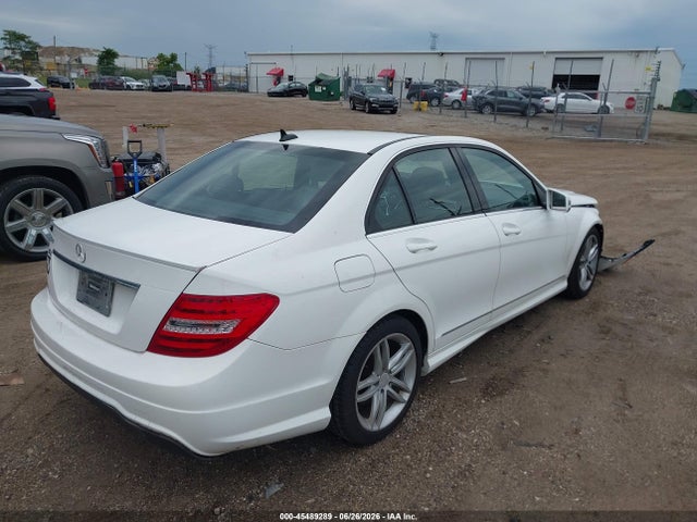 Продаж на аукціоні авто 2013 Mercedes-benz C 250 Sport, vin: WDDGF4HB2DA769065, номер лоту: 45489289