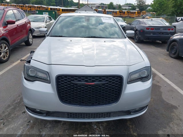 2023 Chrysler 300 300s მანქანა იყიდება აუქციონზე, vin: 2C3CCABG8PH624353, აუქციონის ნომერი: 45489298