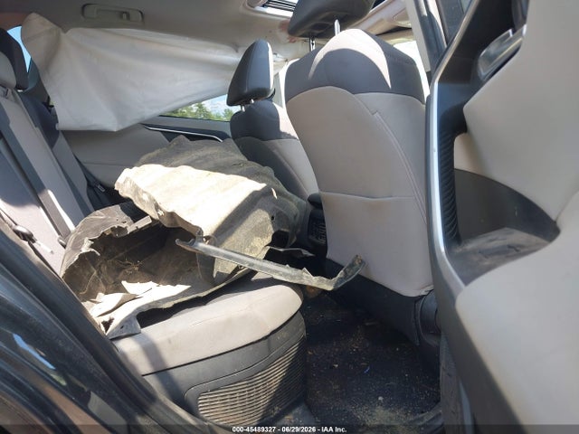 JTMRWRFVXKD500045 Toyota Rav4 Hybrid Xle