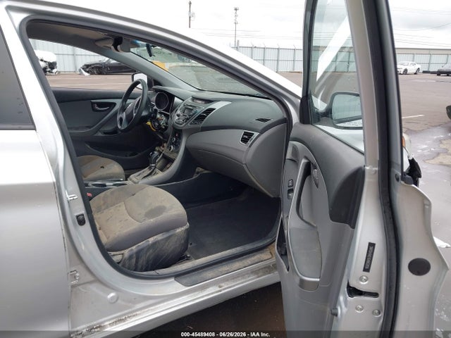 5NPDH4AE1GH662856 Hyundai ELANTRA SE