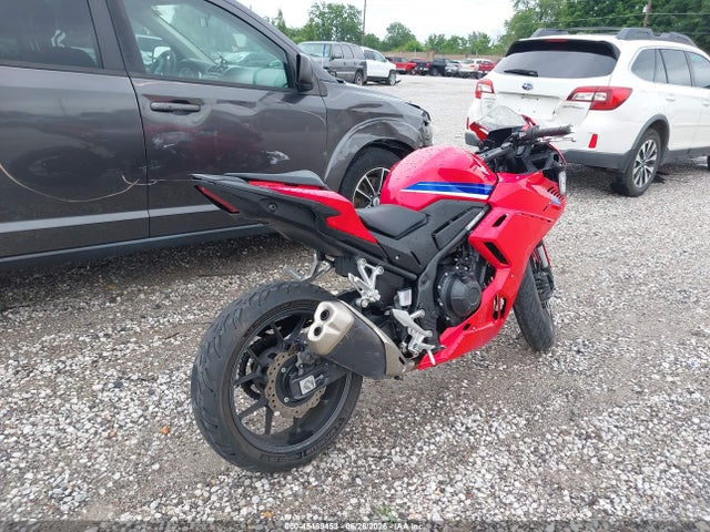 45489453 :رقم المزاد ، MLHPC7054S5100096 vin ، 2025 Honda Cbr500 Ra مزاد بيع