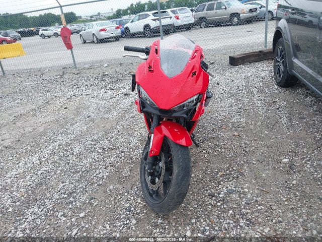 45489453 :رقم المزاد ، MLHPC7054S5100096 vin ، 2025 Honda Cbr500 Ra مزاد بيع