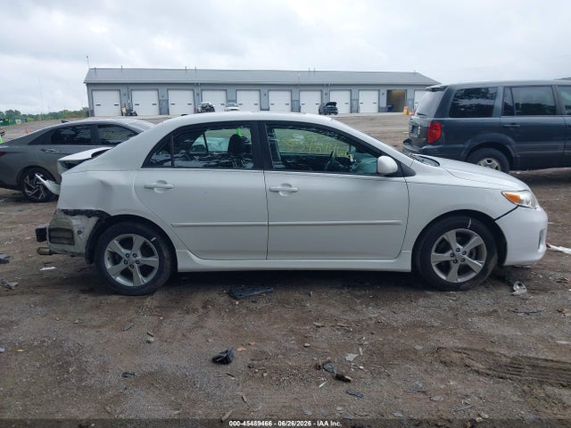 Продаж на аукціоні авто 2011 Toyota Corolla S, vin: 2T1BU4EE6BC739052, номер лоту: 45489466