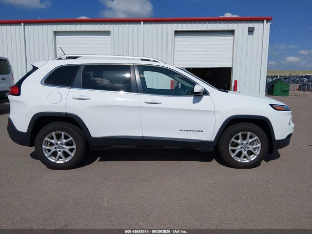 Jeep Cherokee Latitude 4x4 2018 1C4PJMCB4JD528473 Image 17