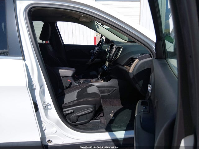 Jeep Cherokee Latitude 4x4 2018 1C4PJMCB4JD528473 Image 5