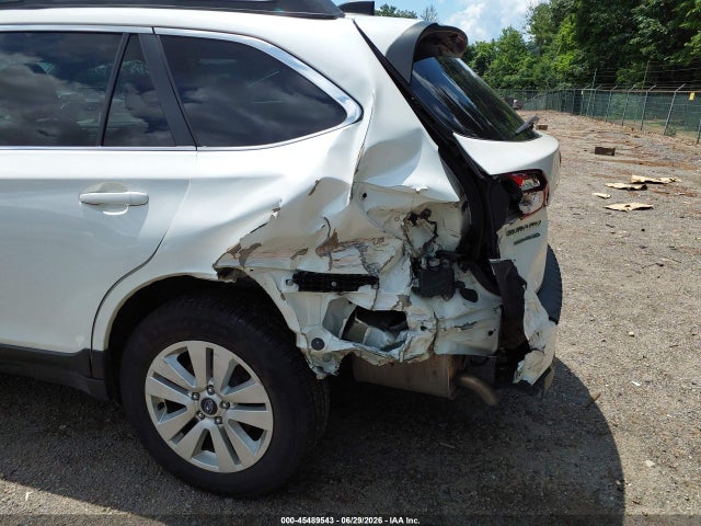 Subaru Outback 2.5i Premium 2016 4S4BSBFC6G3332223 Image 6