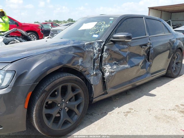 45489610 :رقم المزاد ، 2C3CCABG8PH541960 vin ، 2023 Chrysler 300 300s مزاد بيع