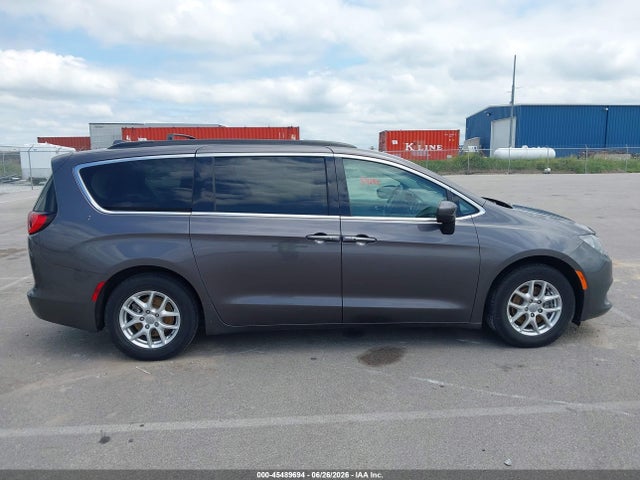 Продаж на аукціоні авто 2020 Chrysler Voyager Lxi, vin: 2C4RC1DG9LR195652, номер лоту: 45489694