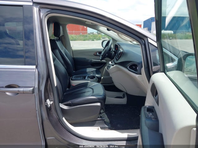 Продаж на аукціоні авто 2020 Chrysler Voyager Lxi, vin: 2C4RC1DG9LR195652, номер лоту: 45489694