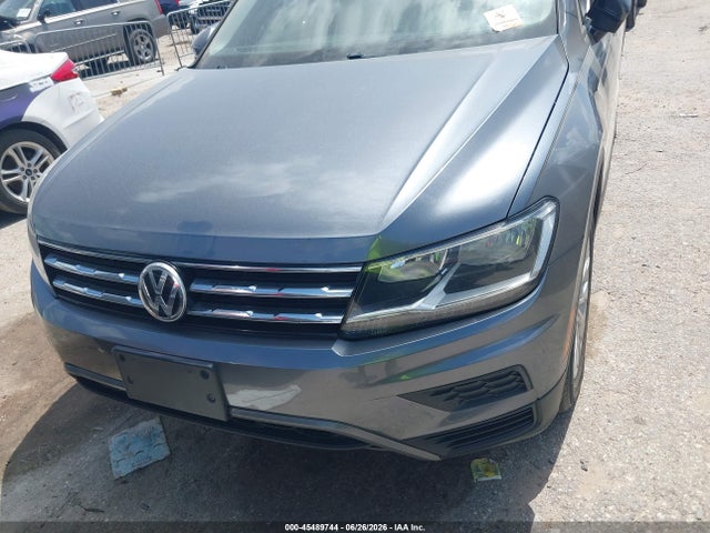 2020 Volkswagen Tiguan 2.0t S მანქანა იყიდება აუქციონზე, vin: 3VV1B7AX2LM117438, აუქციონის ნომერი: 45489744