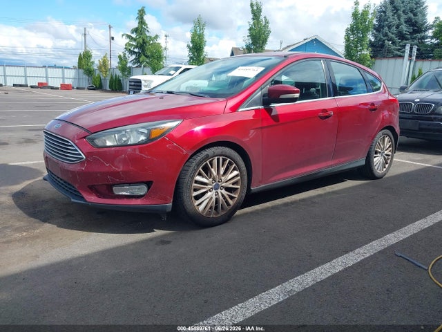 Ford Focus Titanium 2015 1FADP3N26FL315293 Image 2