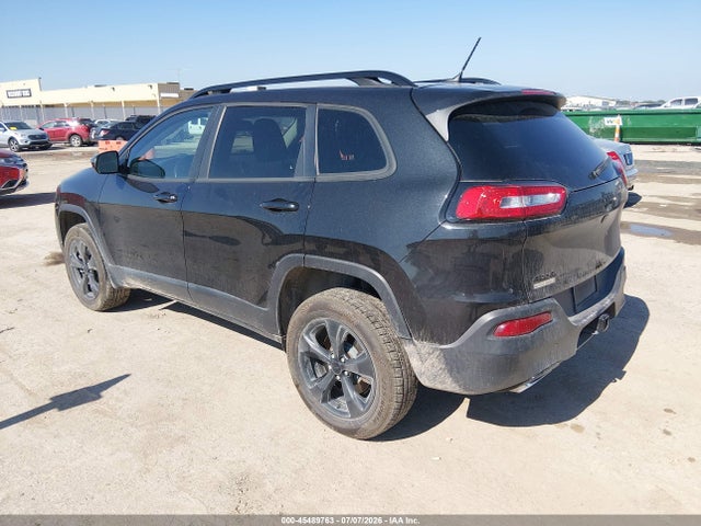 1C4PJMCS4FW774743 Jeep Cherokee Latitude Altitude