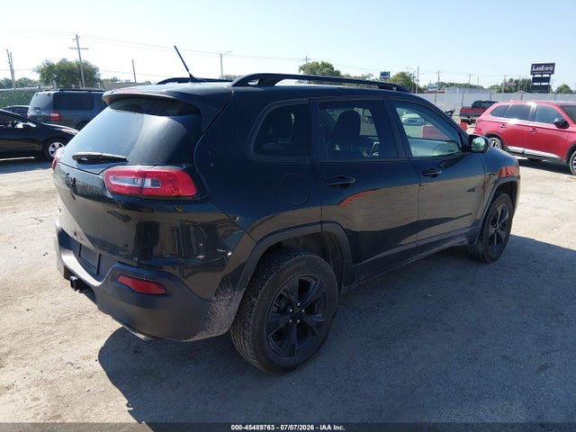 1C4PJMCS4FW774743 Jeep Cherokee Latitude Altitude