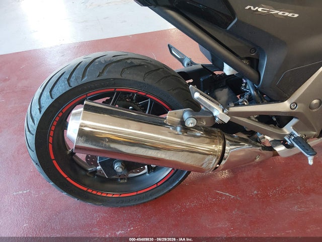 Honda NC700X 2015 JH2RC6306FK100024 Image 14