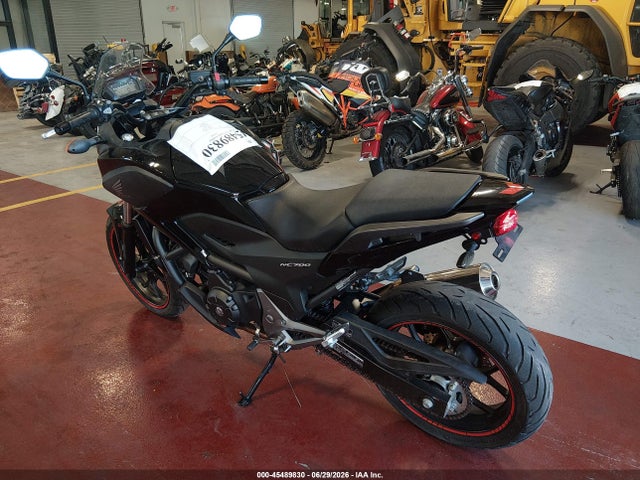 Honda NC700X 2015 JH2RC6306FK100024 Image 3
