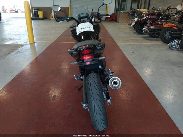 Honda NC700X 2015 JH2RC6306FK100024 Image 6