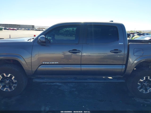 5TFAX5GN3JX108913 Toyota Tacoma Sr5