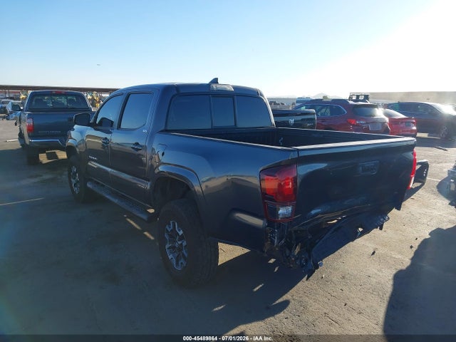 5TFAX5GN3JX108913 Toyota Tacoma Sr5