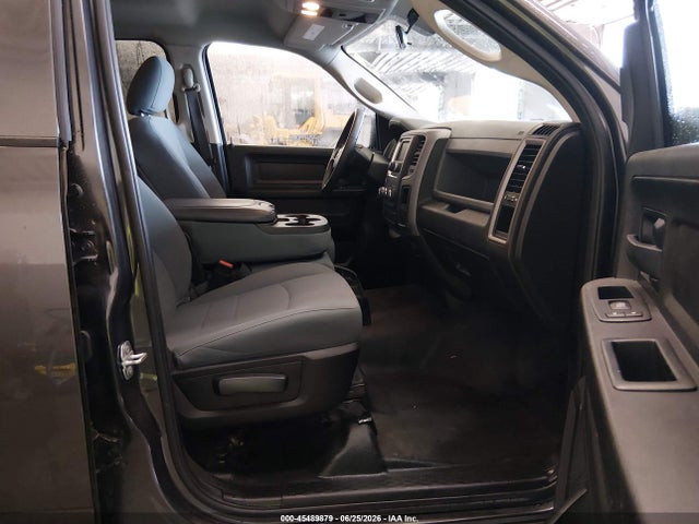 45489879 :رقم المزاد ، 1C6RR7KGXKS687311 vin ، 2019 Ram 1500 Classic Tradesman  4x4 5'7 Box مزاد بيع