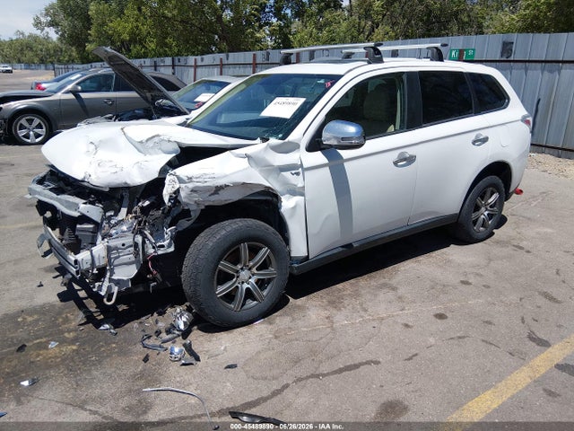 Mitsubishi OUTLANDER GT 2014 JA4JZ4AX3EZ001766 Image 2