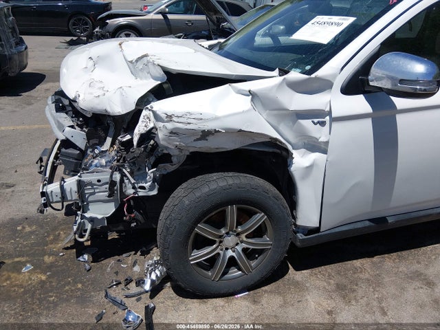 Mitsubishi OUTLANDER GT 2014 JA4JZ4AX3EZ001766 Image 6