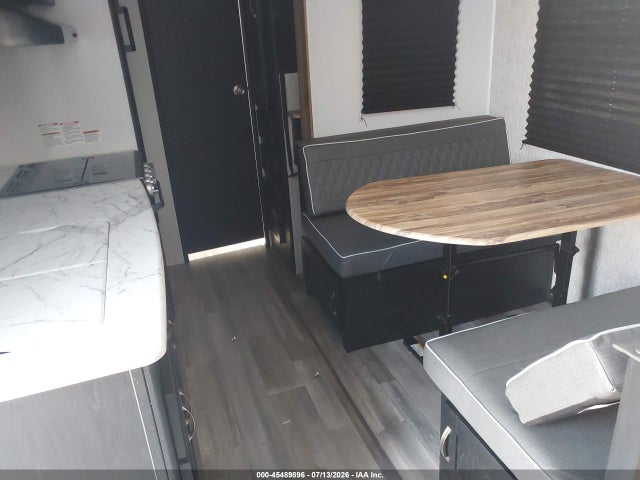 Coachmen Other 2022 5ZT2FEPB1NW024984 Image 8