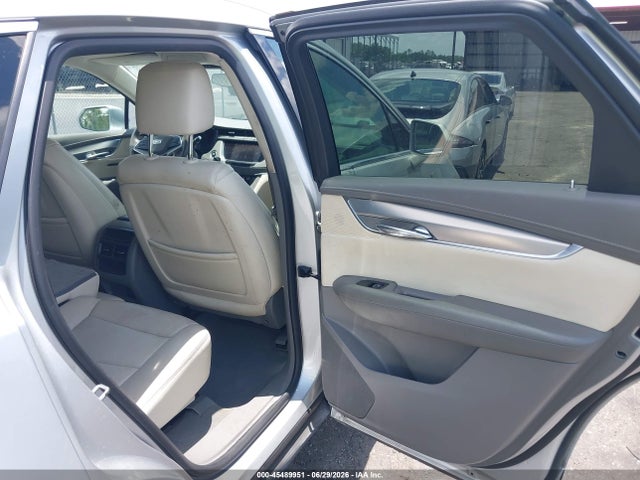 Продажа на аукционе авто 2017 Cadillac Xt5 Luxury, vin: 1GYKNBRS5HZ195556, номер лота: 45489951