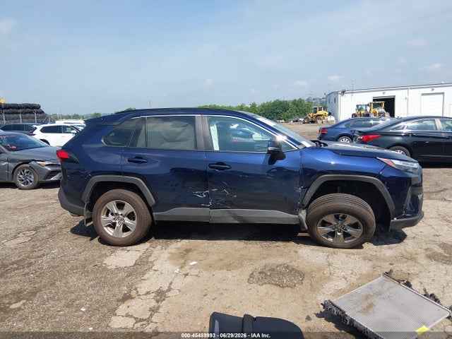 Toyota Rav4 Xle 2025 2T3P1RFV0SW612555 Image 13