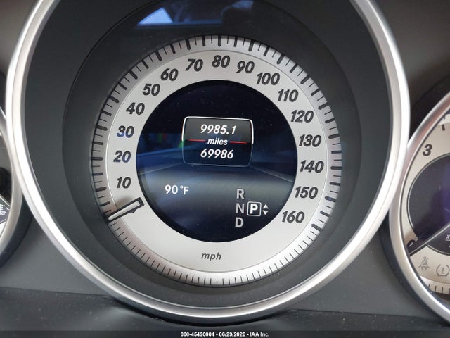 2014 Mercedes-benz E 550 მანქანა იყიდება აუქციონზე, vin: WDDKK7DF5EF249897, აუქციონის ნომერი: 45490004