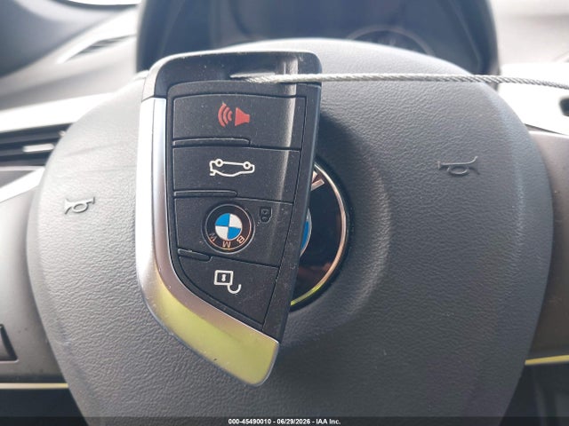 45490010 :رقم المزاد ، WBXHT3C39J5F92722 vin ، 2018 Bmw X1 Xdrive28i مزاد بيع