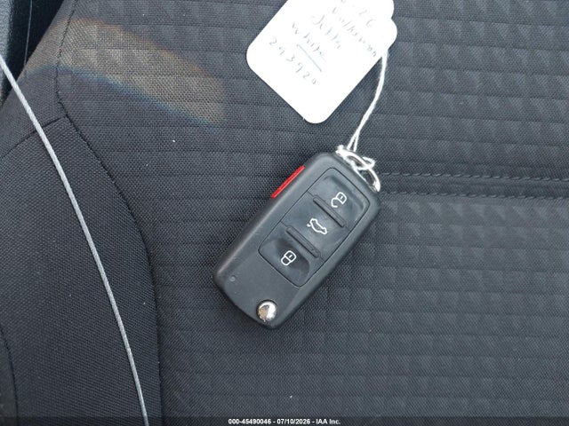45490046 :رقم المزاد ، 3VWD17AJ0FM321912 vin ، 2015 Volkswagen Jetta 1.8t Se مزاد بيع