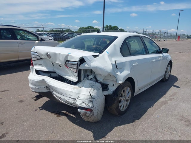 45490046 :رقم المزاد ، 3VWD17AJ0FM321912 vin ، 2015 Volkswagen Jetta 1.8t Se مزاد بيع