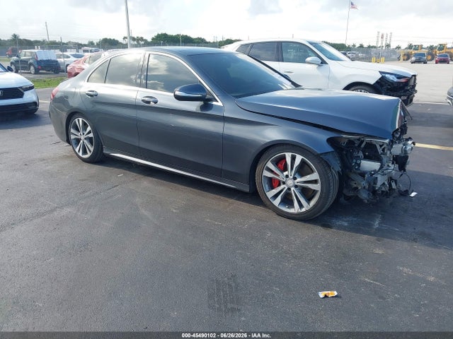 45490102 :رقم المزاد ، 55SWF6GB4FU010753 vin ، 2015 Mercedes-benz C 400 4matic مزاد بيع