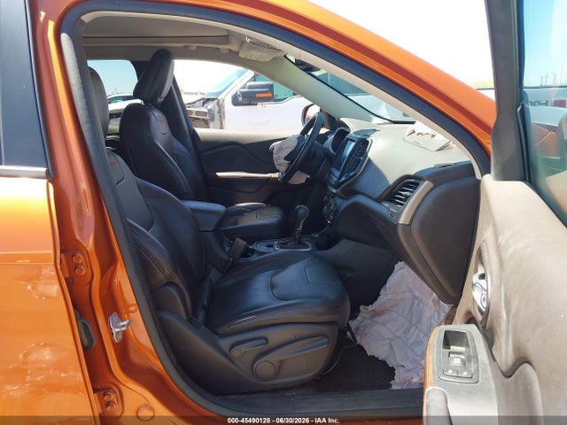 2015 Jeep Cherokee Trailhawk მანქანა იყიდება აუქციონზე, vin: 1C4PJMBS8FW693973, აუქციონის ნომერი: 45490128