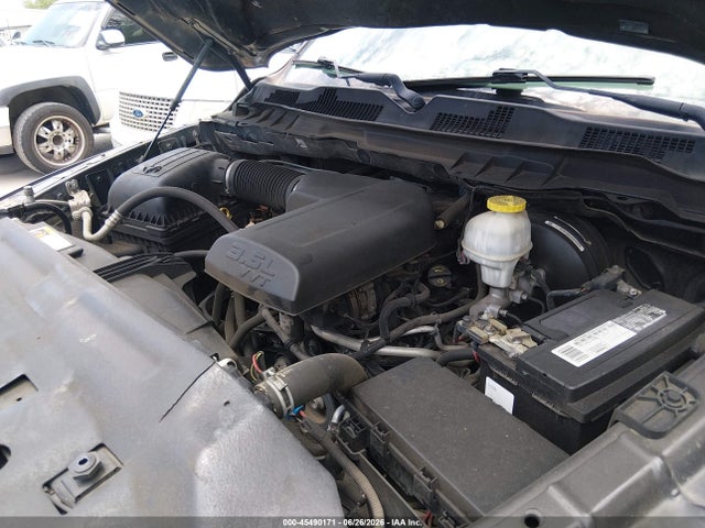 45490171 :رقم المزاد ، 1C6RR6FG9KS608926 vin ، 2019 Ram 1500 Classic Tradesman  4x2 6'4 Box مزاد بيع