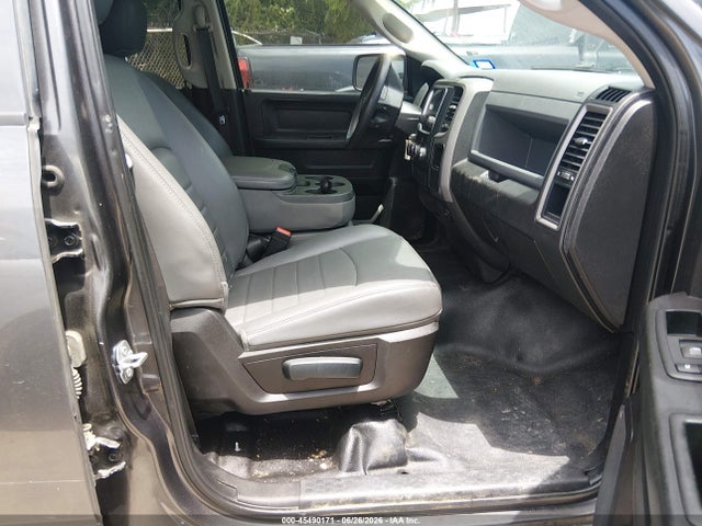 Продаж на аукціоні авто 2019 Ram 1500 Classic Tradesman  4x2 6'4 Box, vin: 1C6RR6FG9KS608926, номер лоту: 45490171
