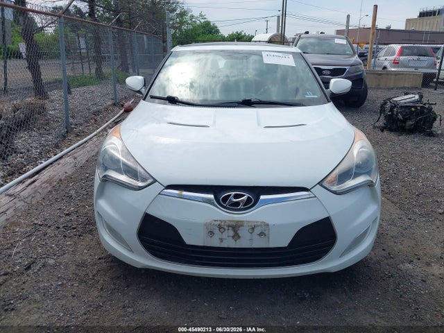 Aukcja sprzedaży 2013 Hyundai Veloster Base W/black, vin: KMHTC6AD2DU141333, numer aukcji: 45490213