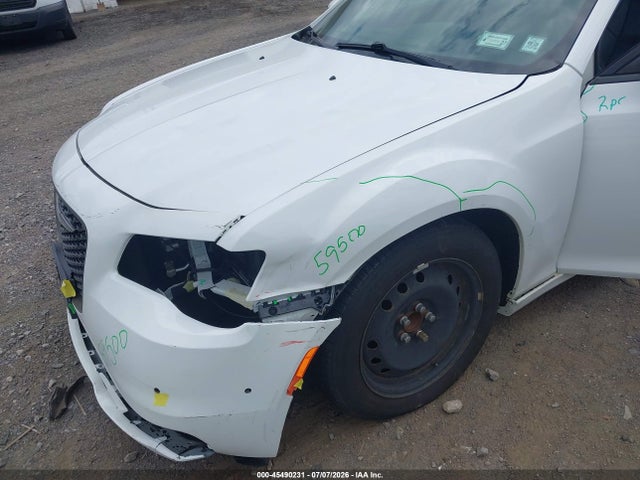 45490231 :رقم المزاد ، 2C3CCABG8GH304546 vin ، 2016 Chrysler 300 300s Alloy Edition مزاد بيع