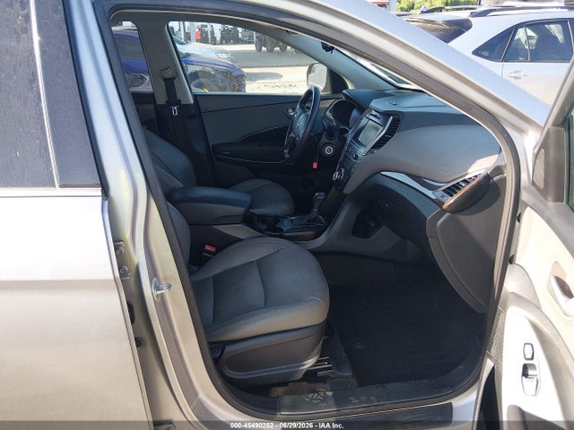 Auction sale of the 2017 Hyundai Santa Fe Se, vin: KM8SM4HFXHU194128, lot number: 45490252