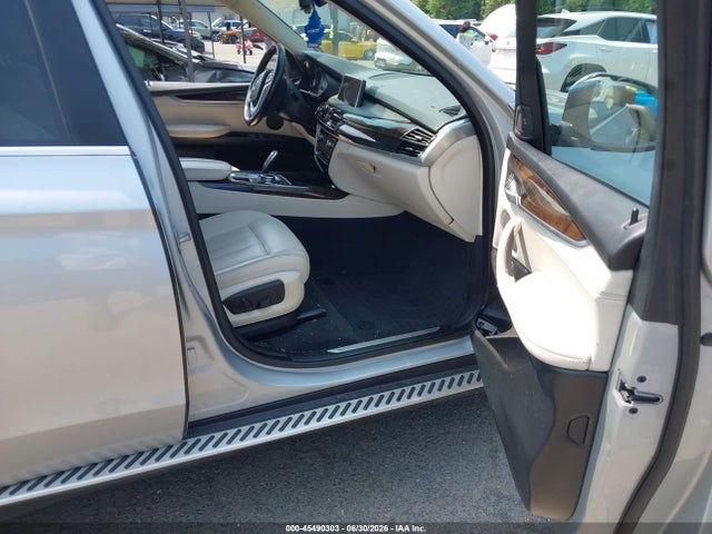 Продажа на аукционе авто 2015 Bmw X5 Xdrive35i, vin: 5UXKR0C55F0P04627, номер лота: 45490303