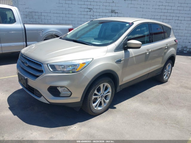1FMCU9GD4HUE18513 Ford ESCAPE SE