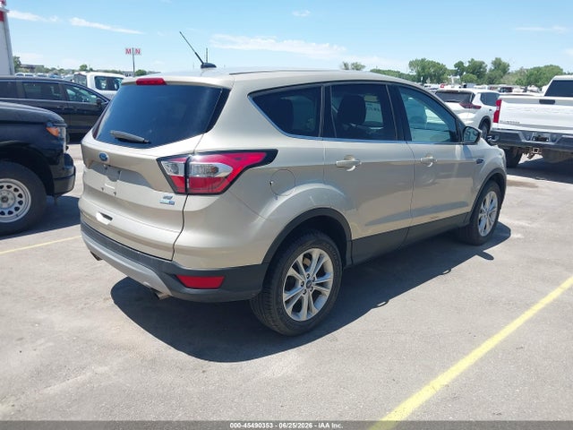 1FMCU9GD4HUE18513 Ford ESCAPE SE