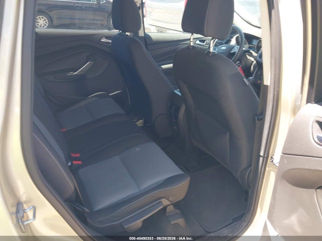 1FMCU9GD4HUE18513 Ford ESCAPE SE