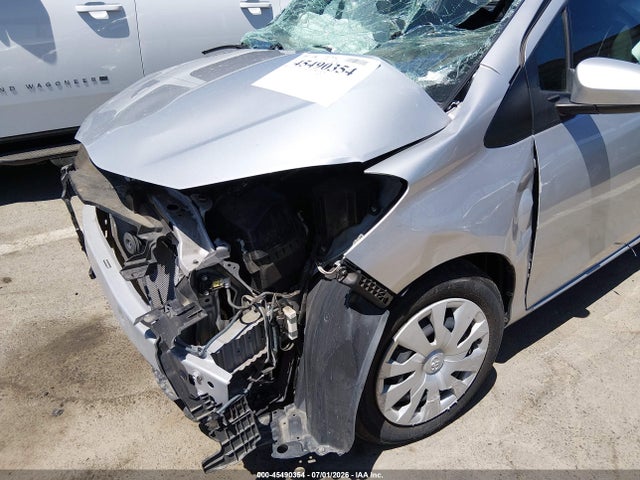 Toyota YARIS L 2015 VNKJTUD35FA028779 Image 16