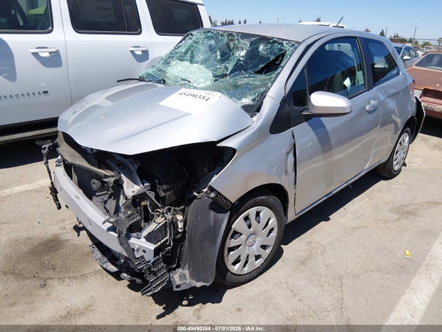 Toyota YARIS L 2015 VNKJTUD35FA028779 Image 2